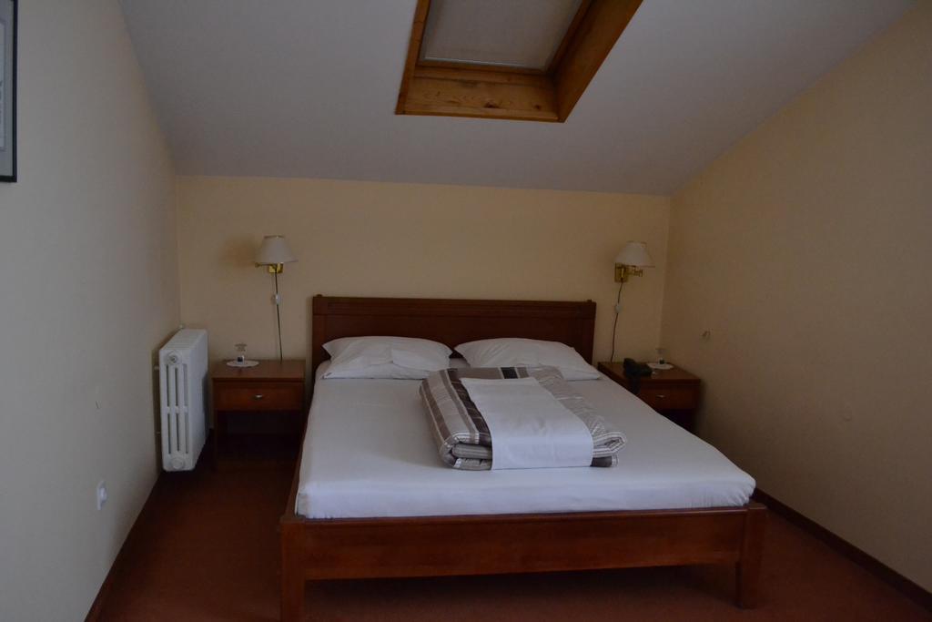 Ada Hotel Sarajevo Bilik gambar